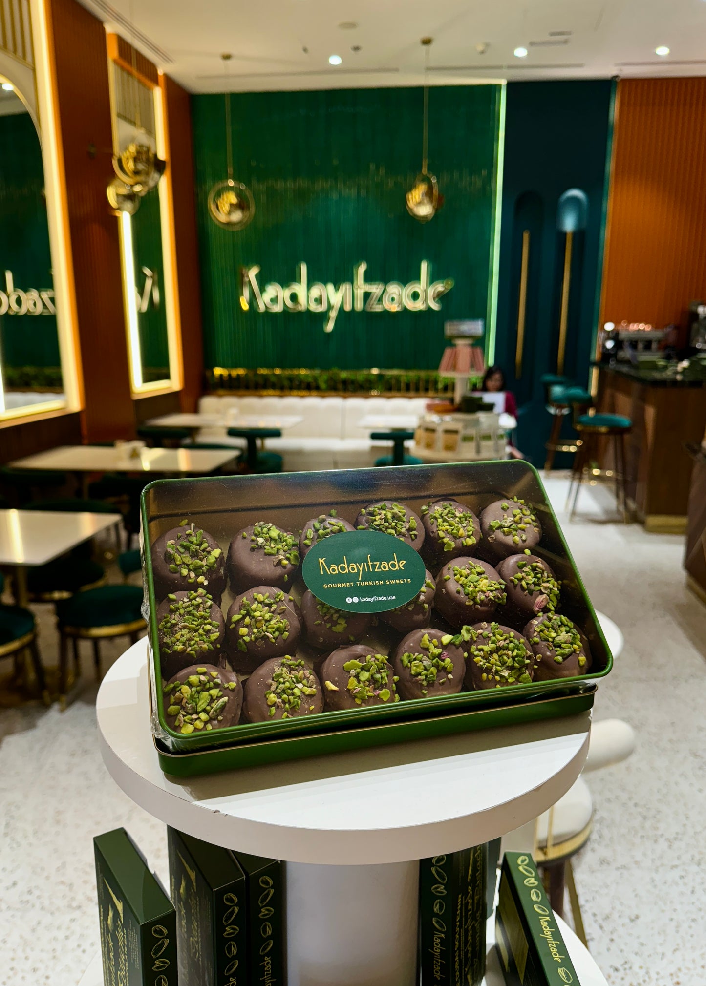 Birdeye Dubai Chocolate Pistachio 16 pc